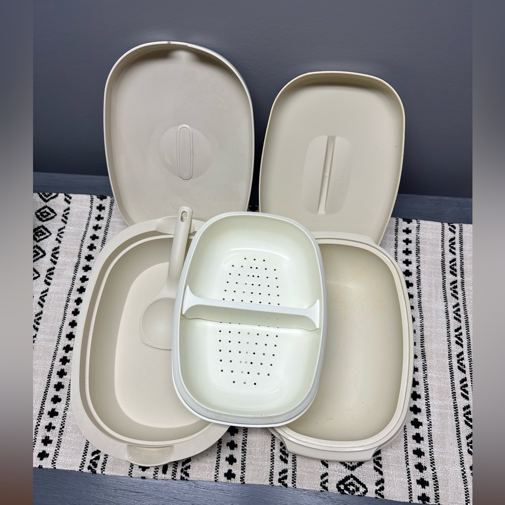 Tupperware Retro Serving/Steaming Set